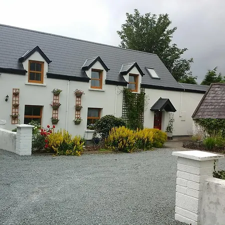 The Glen Farmhouse *